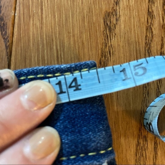 Vintage high-waisted dark wash women’s straight leg mom jeans in size 14 - Picture 13 of 15